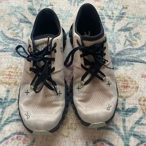 On Cloud Running Women's Lift Shoes